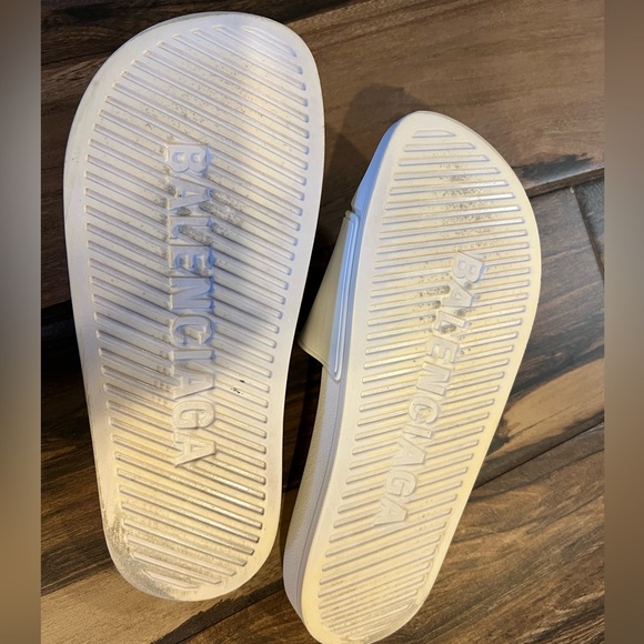 Balenciaga Pool Slides - Picture 8 of 13